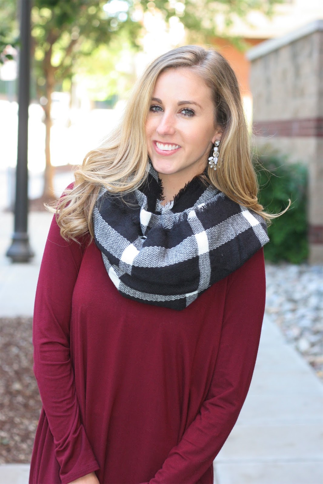 Simple_fall_layers_a_tent_dress_with_a_blanket_scarf Simple_fall_layers_a_tent_dress_with_a_blanket_scarf