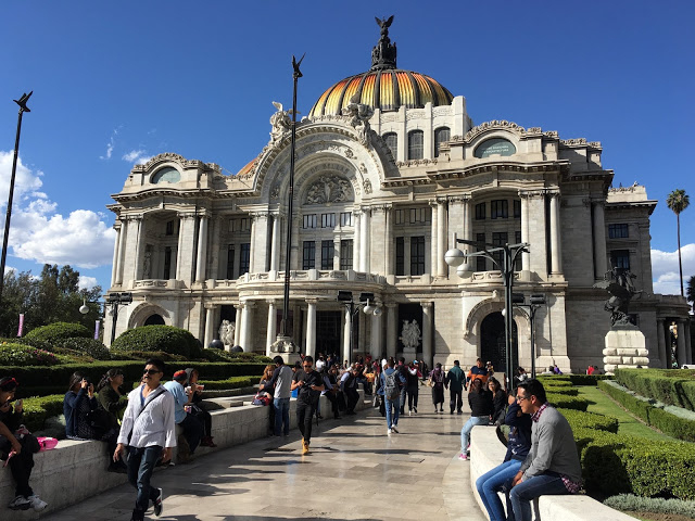 Palacio-Bellas-Artes-sight-seeing-in-Mexico-City-recommendations